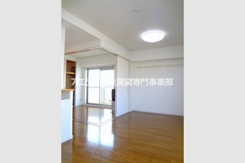 Living and room