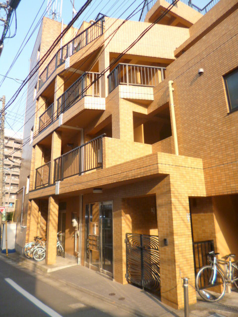 Building appearance. For further information, please contact Nichiwa Ikebukuro (D) 03-3985-2101