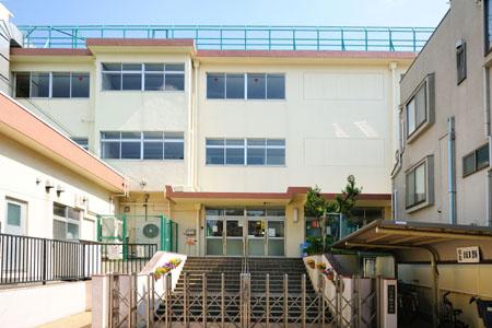 Primary school. 225m to Toshima Ward Nishi-sugamo Elementary School