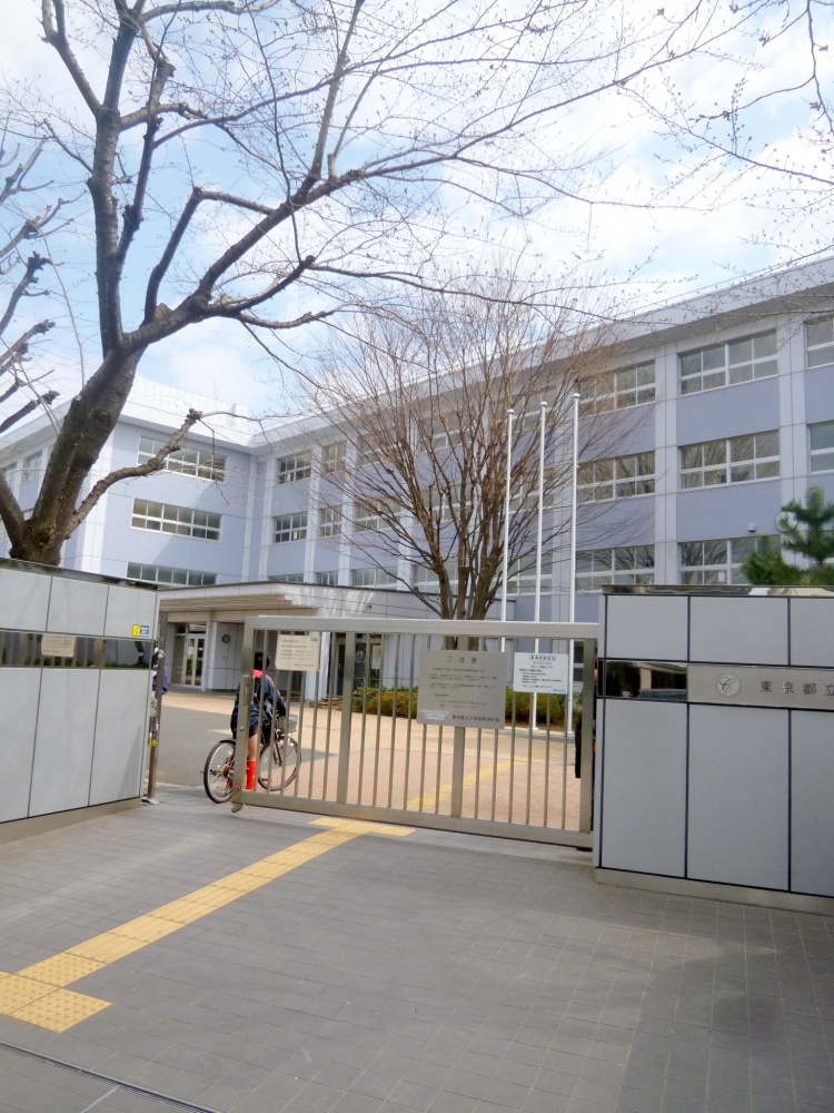 high school ・ College. Chihaya High School (High School ・ NCT) to 187m