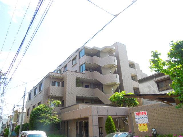 Local appearance photo. Local (12 May 2013) Shooting