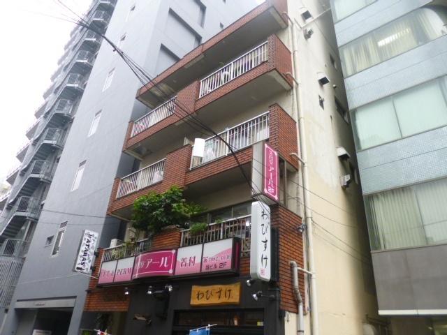 Local appearance photo