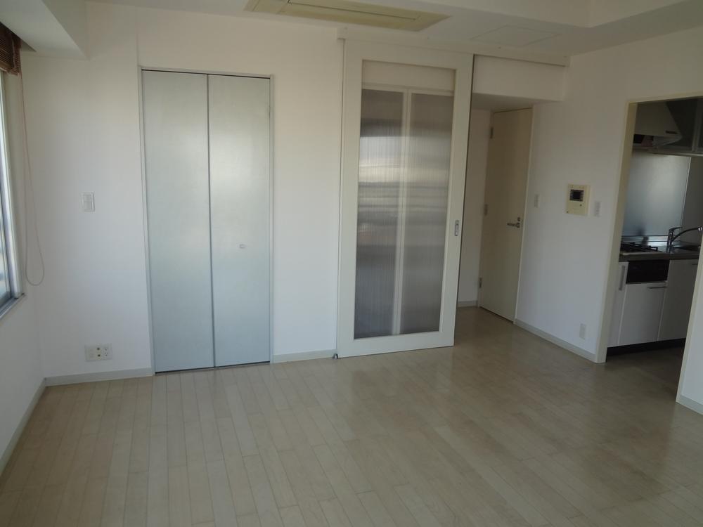 Living. Indoor (12 May 2013) Shooting