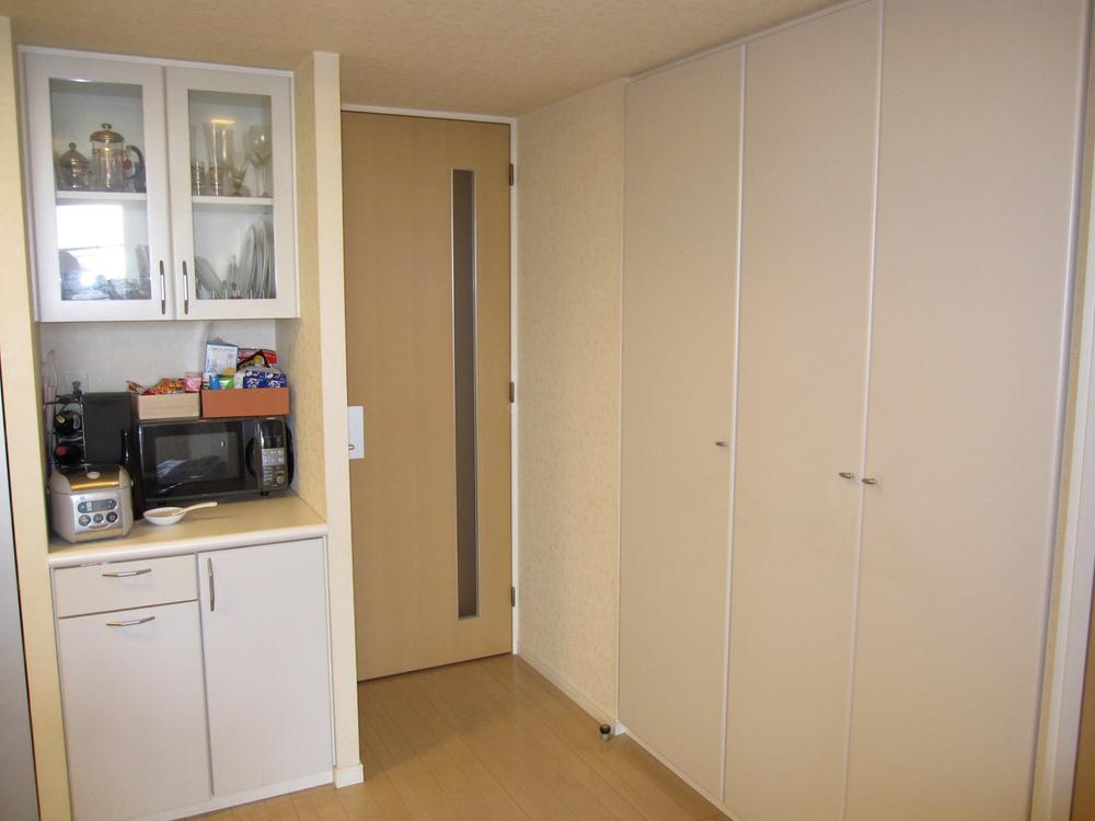 Non-living room. Indoor (11 May 2013) Shooting