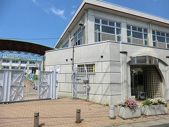 Primary school. 197m to Toshima Ward Nagasaki elementary school