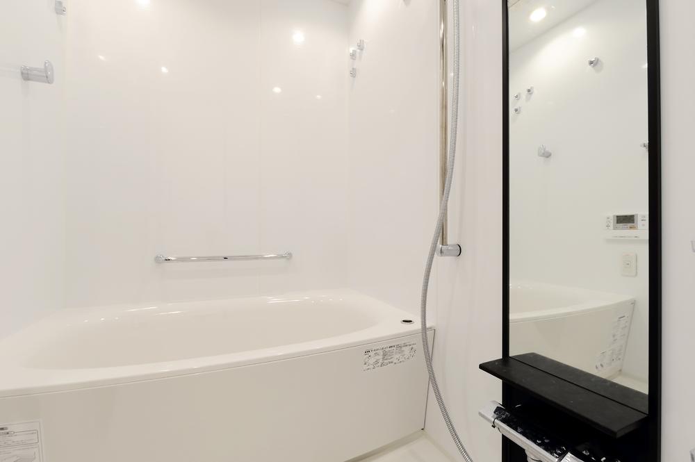 Bathroom. Room (August 2013) Shooting