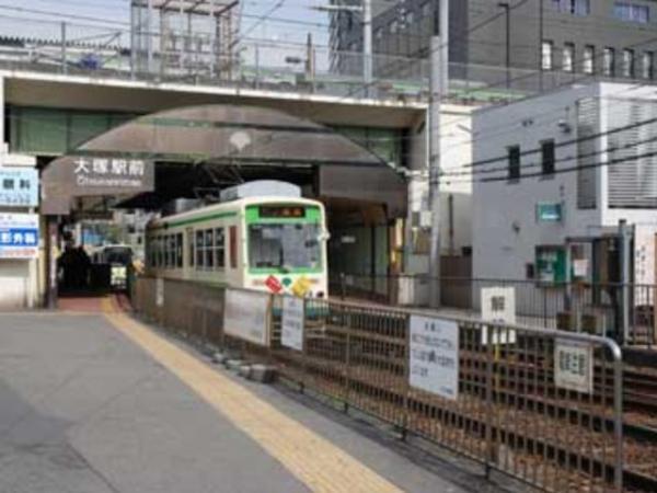 Streets around. You can also use 150m Toden Arakawa line to the periphery of the city skyline