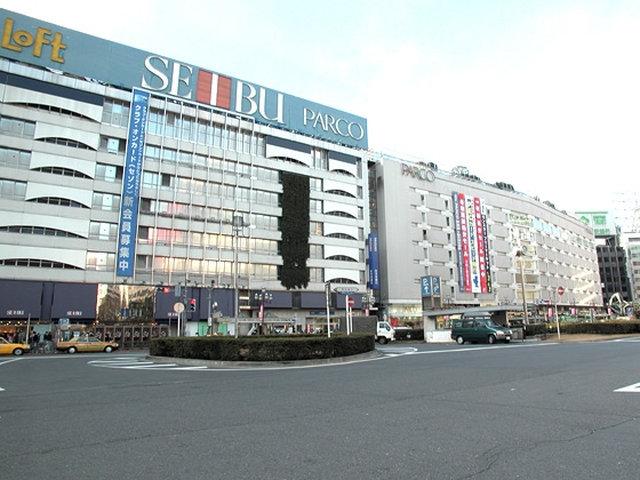 Shopping centre. Seibu Ikebukuro, You can also shop in the basement of a department store and Parco department store that also contains 1000m loft like to Parco Ikebukuro