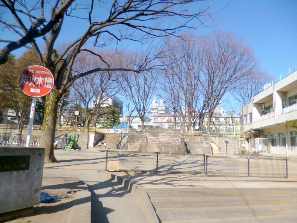 park. 579m until Minamiitabashi park (park)