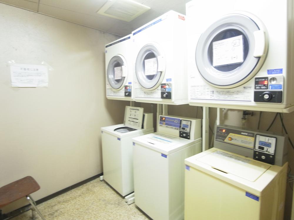 Toshima-ku, Tokyo Higashi-Ikebukuro 3