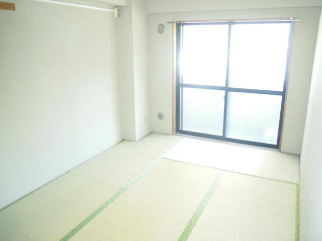 Other Equipment. Japanese-style room 6 quires