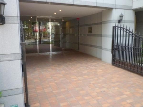 Entrance. Building entrance