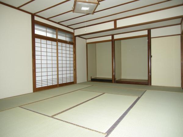 Non-living room. First floor 10 quires of Japanese-style room