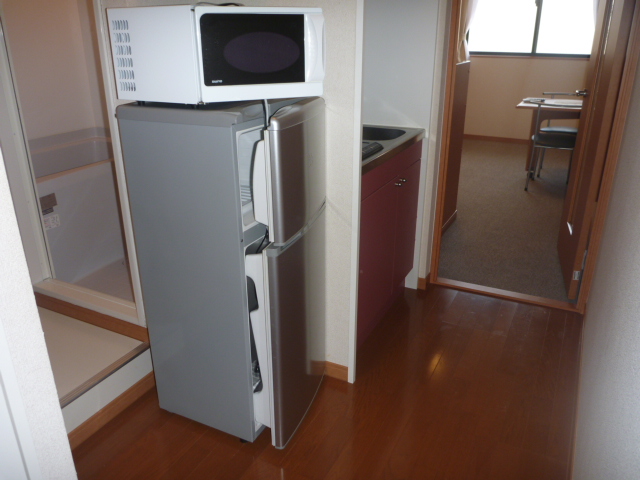 Other Equipment. refrigerator, It comes to microwave