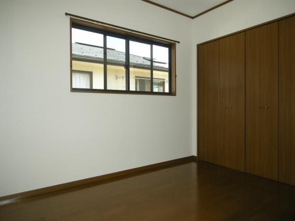 Non-living room. 2 Kaiyoshitsu ・ Closet Yes