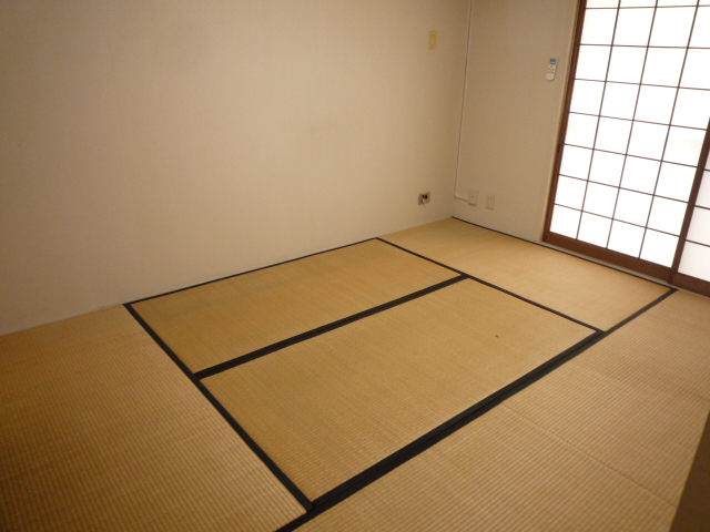 Other room space. Japanese-style room 6 quires ☆