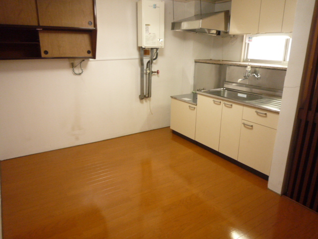 Living and room. System kitchen replacement already ☆