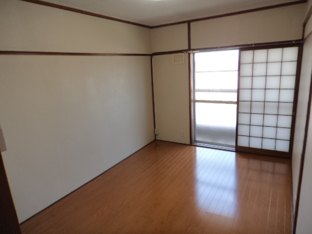 Other room space. Western-style renovation completed ☆