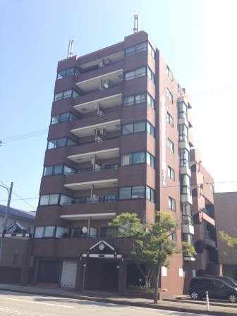 Building appearance. 8-story apartment ・ ShinHiraku Topia Ekiminami