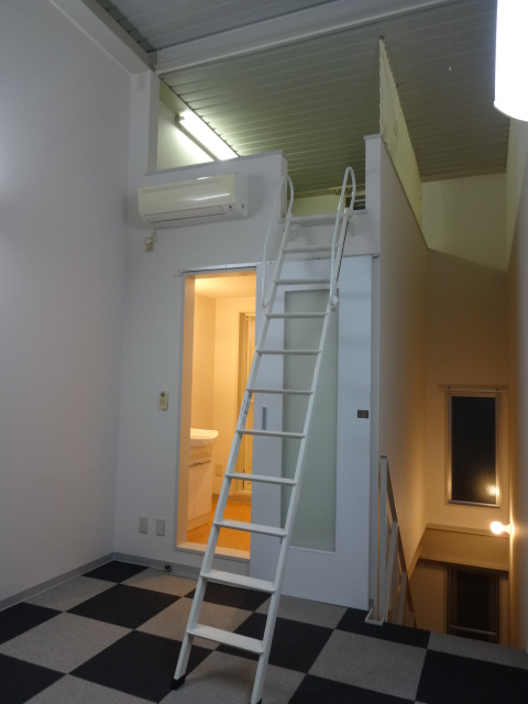 Living and room. Second floor photo  Loft is and go up the ladder ☆