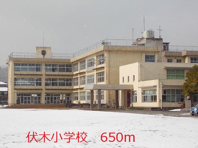 Primary school. Fushiki to elementary school (elementary school) 650m