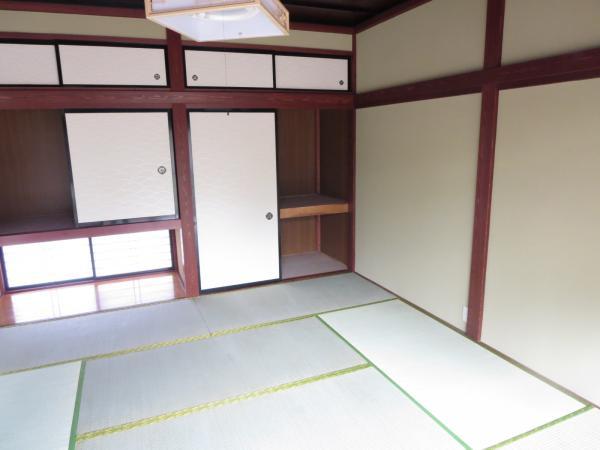 Other local. Grandpa ・ As Grandma's bedroom, What about as a play room for children? 
