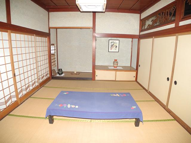 Other introspection. There transom is on the first floor of a Japanese-style room Tsuzukiai