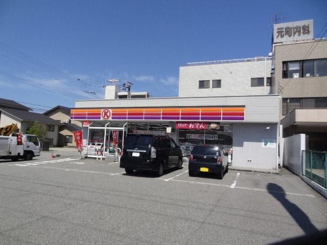 Local photos, including front road. convenience store
