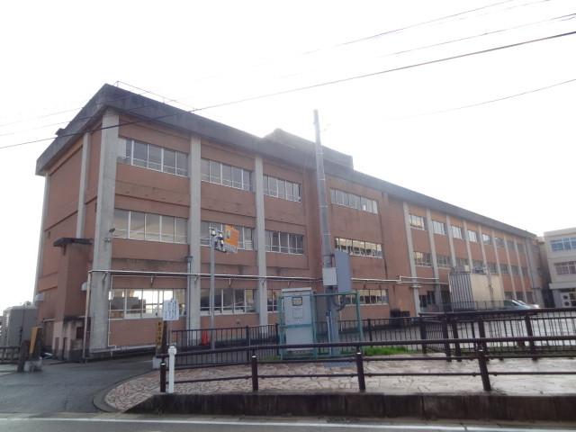 Other local. Shinjo Elementary School