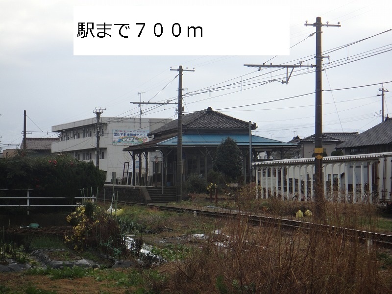 Other. 700m until Kamihori Station (Other)