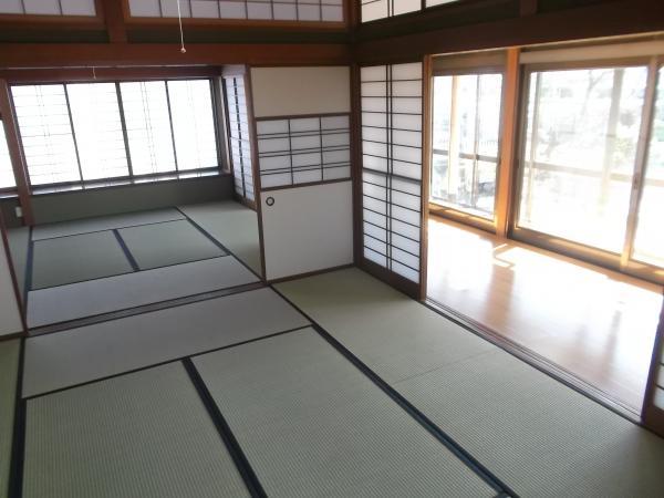 Same specifications photos (Other introspection). Japanese-style room has space for a total of 16 quires in two between the More. It can be used comfortably when you call the customer and your family