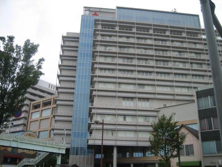 Hospital. 1400m to the Japanese Red Cross Society Wakayama Medical Center (1400m)