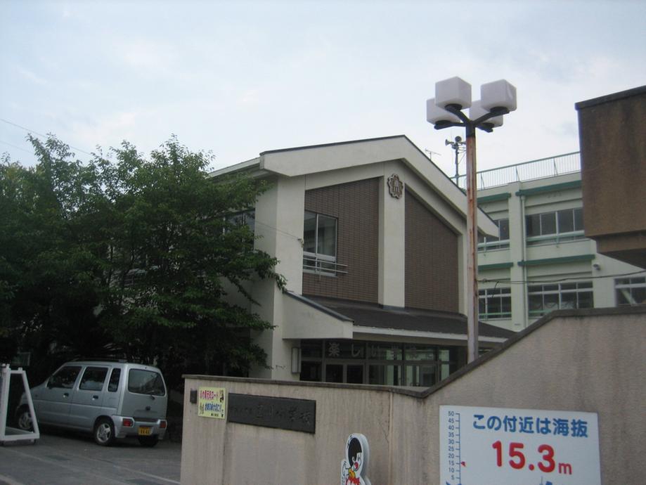Primary school. Naokawa up to elementary school (720m) 720m
