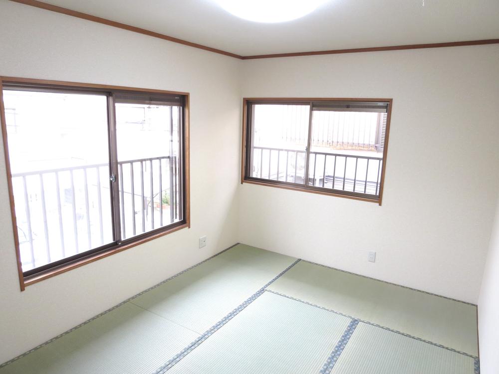 Non-living room. Second floor Japanese-style room Exchange tatami mat, cross ・ FusumaCho we exchange