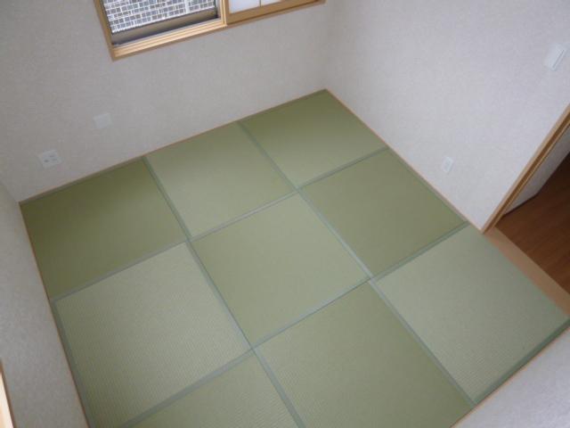 Other introspection. ● same specifications ●