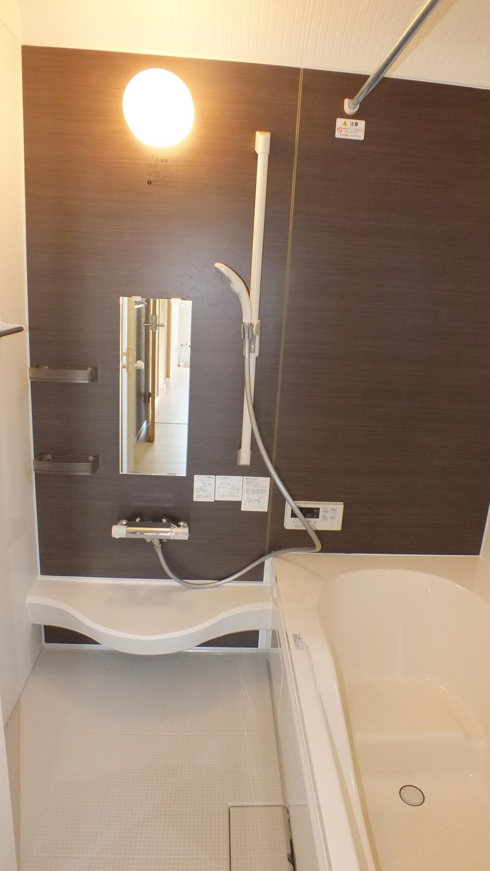 Bathroom. ● same specifications ●