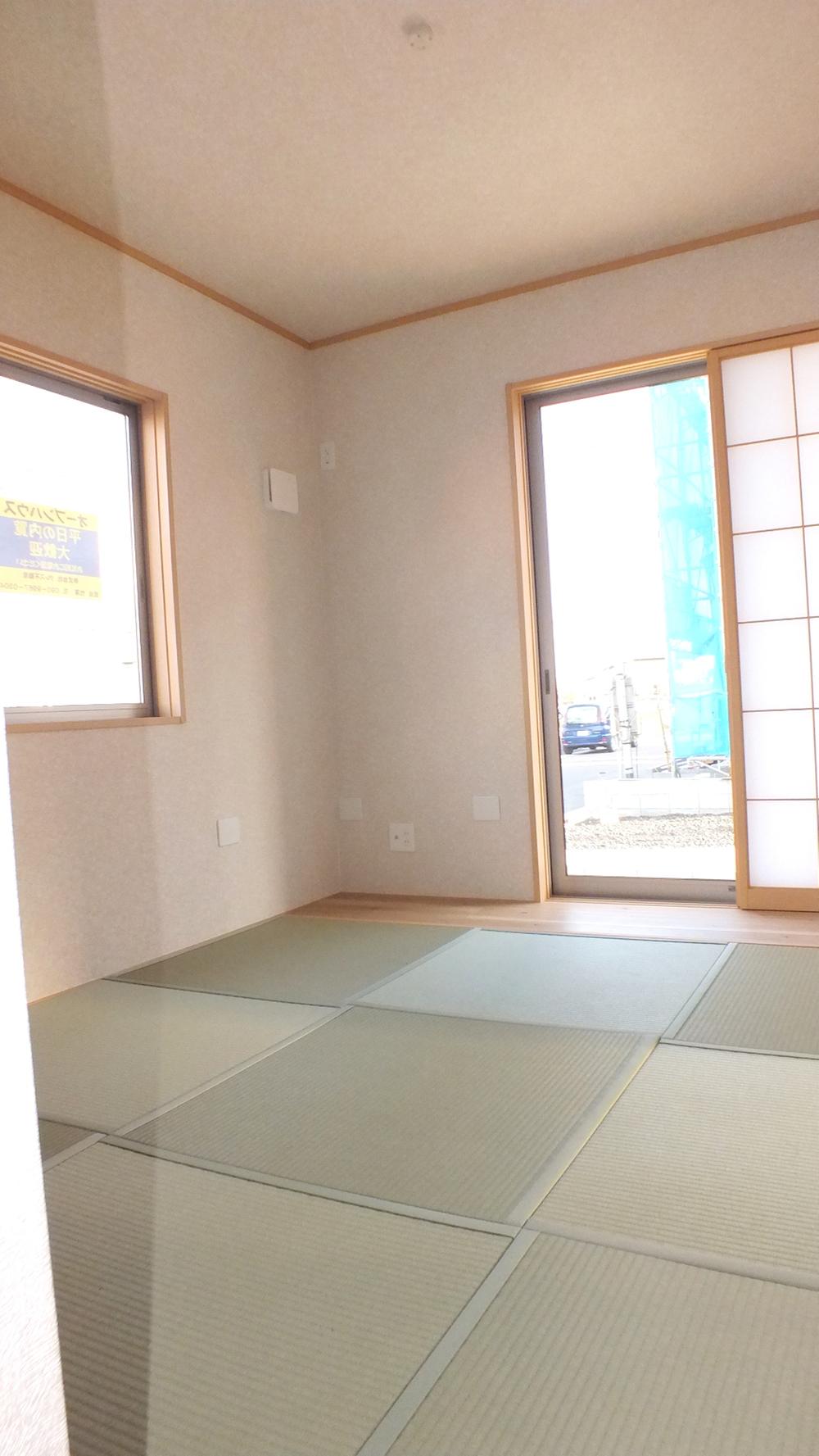 Other introspection. ● same specifications ●