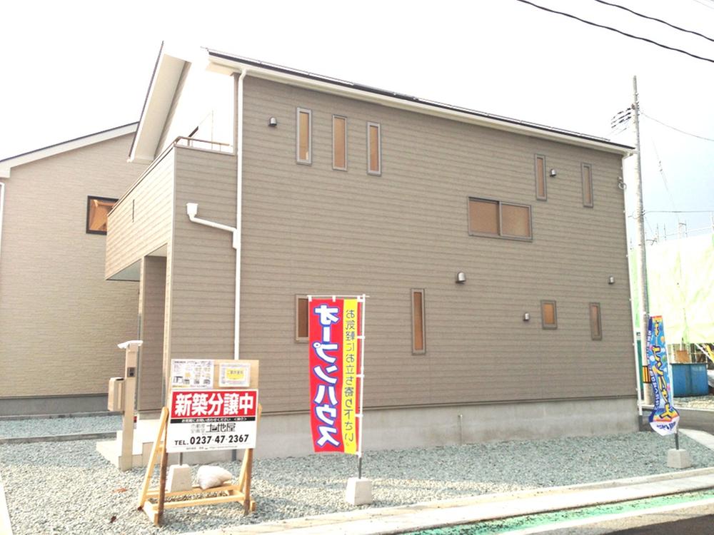 Local appearance photo. (3) Building: local (October 31, 2013) Shooting durability ・ safety ・ Energy saving ・ Eco ・ Excellent live in comfort