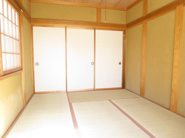 Non-living room. South-facing Japanese-style room
