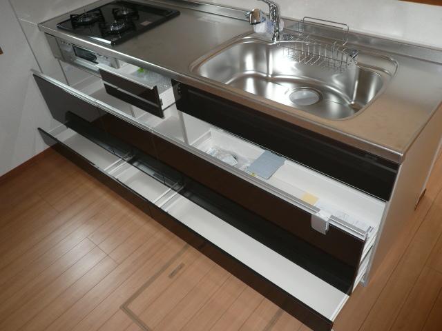 Kitchen. ● same specifications ●