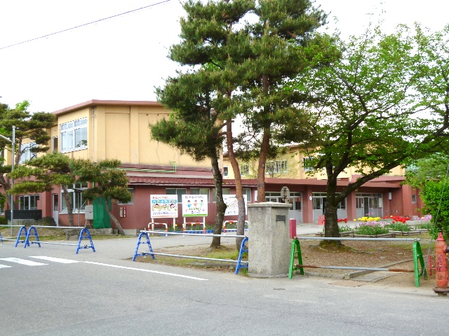 Primary school. 1600m to Tsuruoka Municipal Choyo fifth elementary school (elementary school)