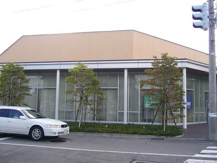 Bank. Yamagata Bank 144m to the branch green-cho
