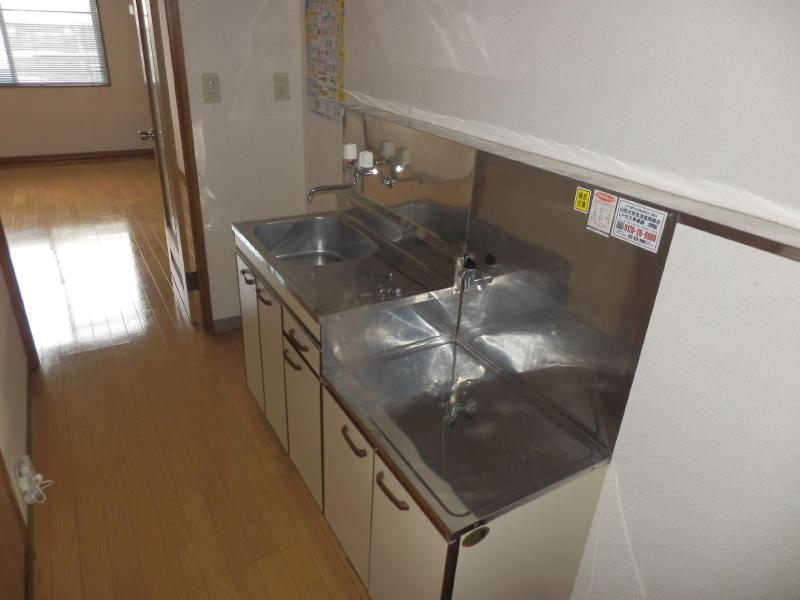 Kitchen. Gas stove installation Allowed cooking space also ◎