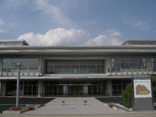 Primary school. There are elementary and junior high schools in the 327m in the park until Miharu Hill Elementary School. 