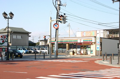 Other. 600m until the Seven-Eleven store Higashihara (Other)