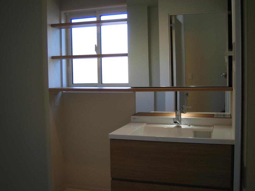 Wash basin, toilet. Design highly vanity