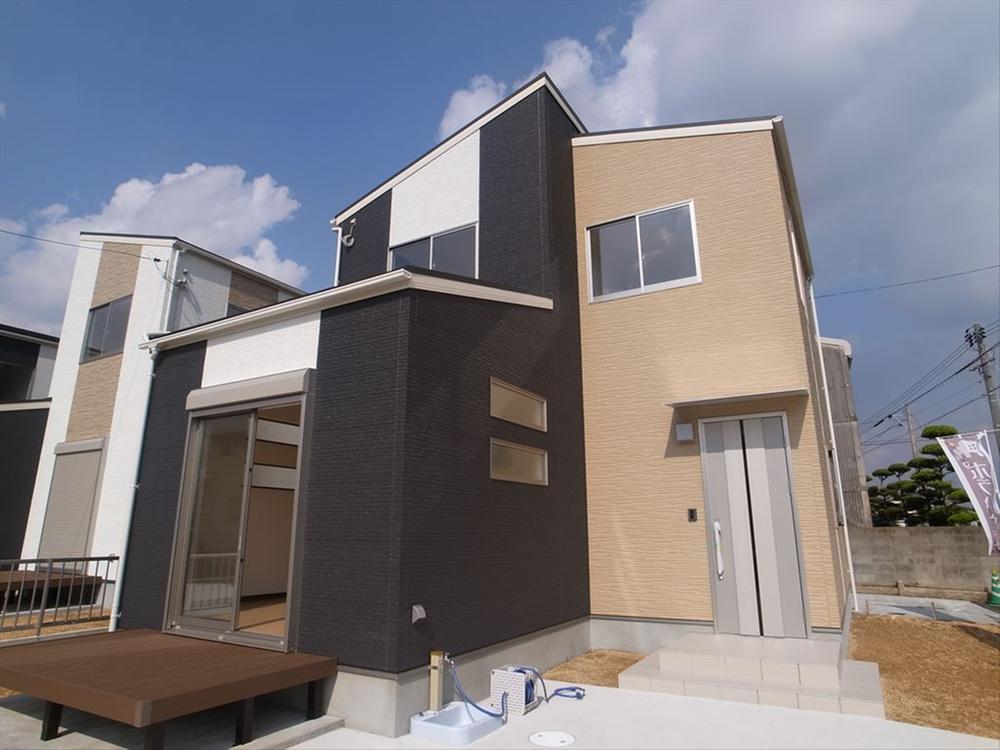 Local appearance photo