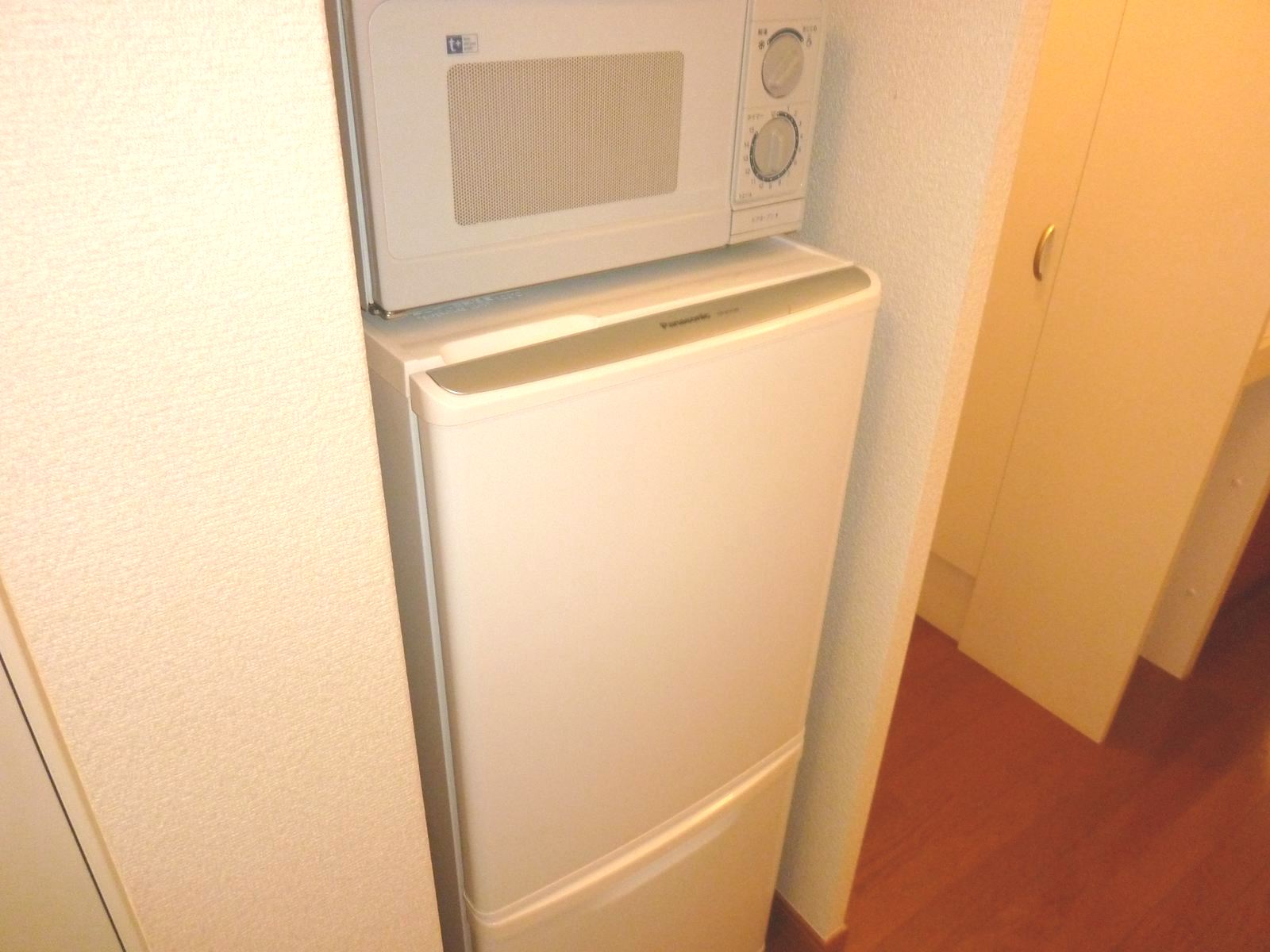 Other Equipment. refrigerator ・ With microwave!  ※ By the room shape is different