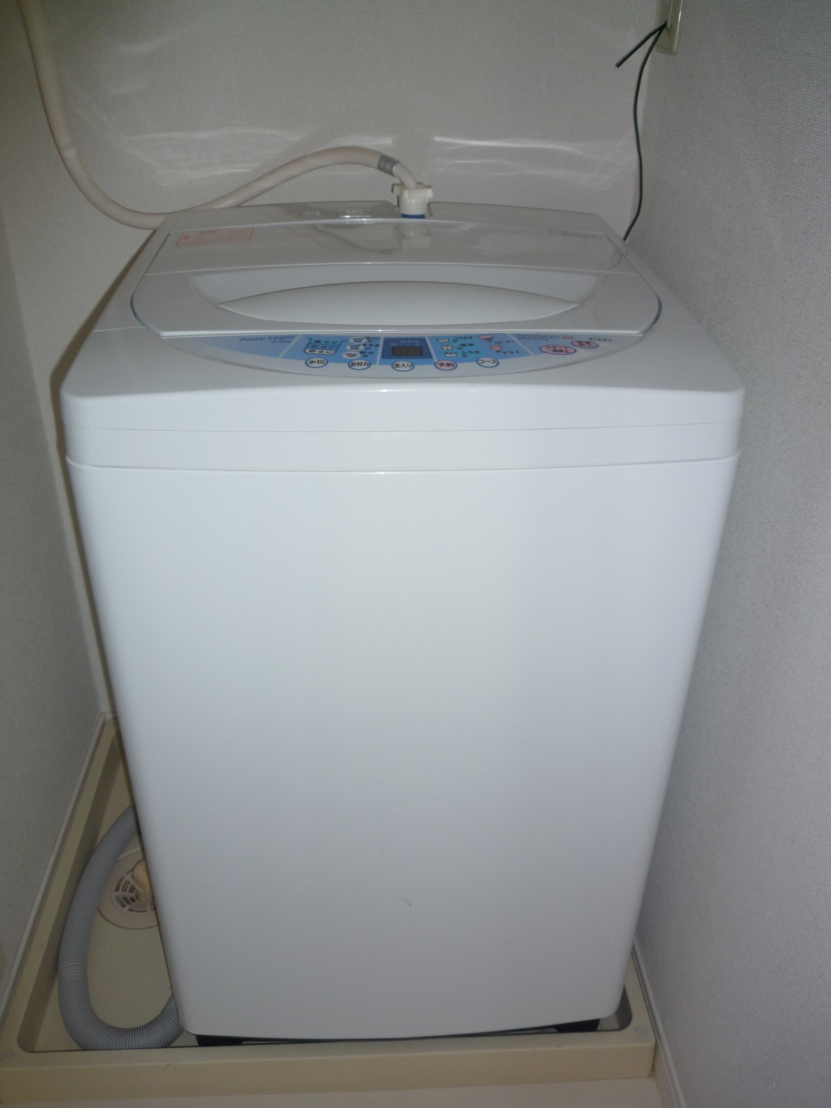 Other Equipment. It comes with Even washing machine ※ Specifications are different room