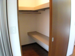 Receipt. You can use a wide housing spacious rooms with walk-in closet ☆ 